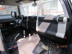 探索臺州市鑫鵬二手車經紀的豐田FJ酷路澤4.0 二手旅行車的理想選擇